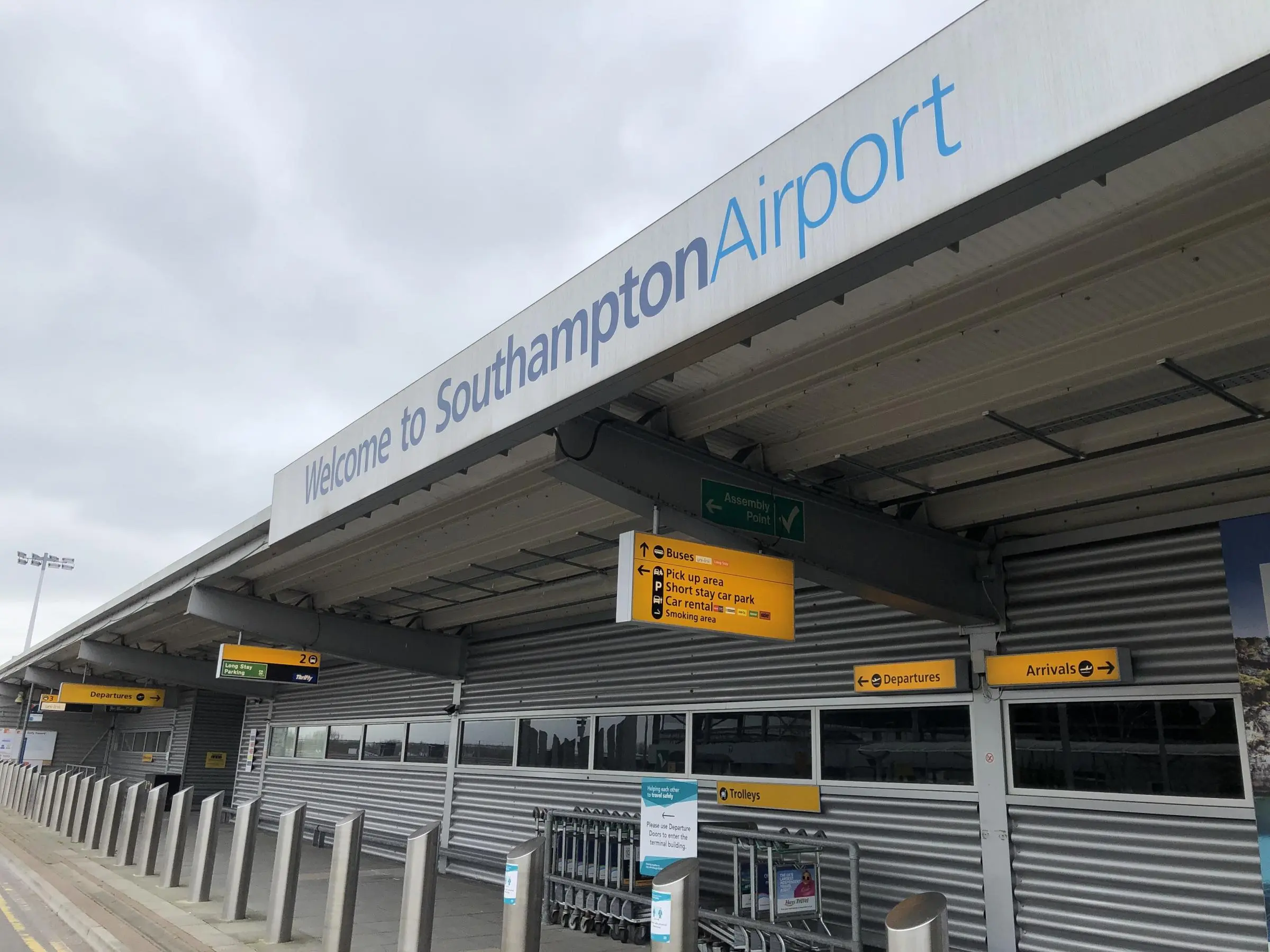 Southampton Airport minibus hire